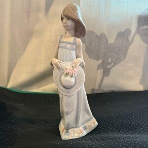 Lladro in Box Figurine “Cathy” with box.